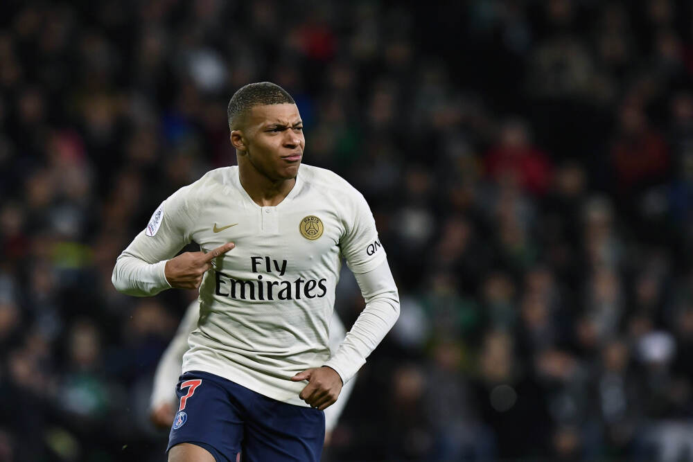 赛季第8球！霍伊伦门前捡漏补射破门 那不勒斯1-0领先克雷莫内塞